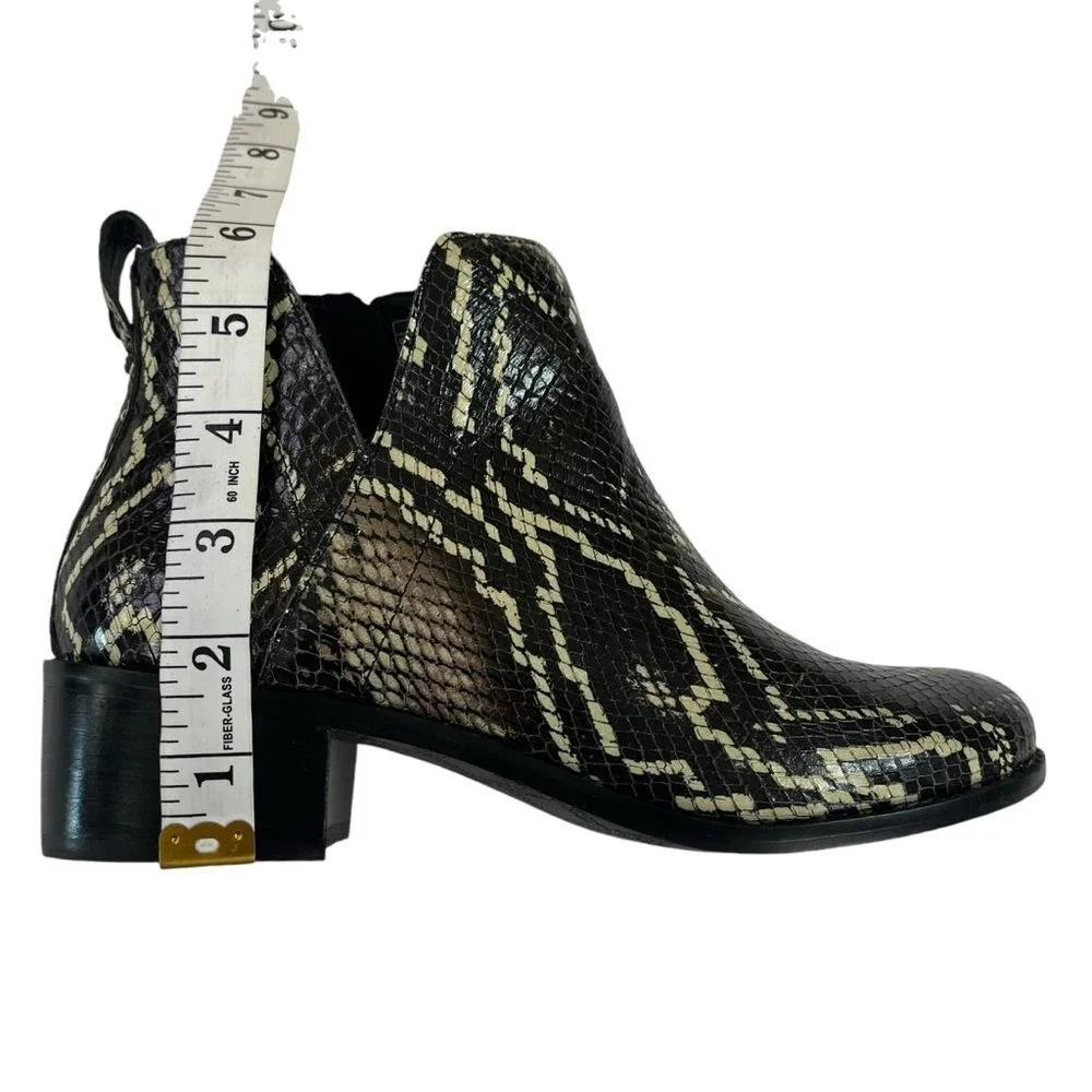 Vionic Clara Boa Snakeskin Ankle Boots Sz 7 Retro Y2K Minimallist Chic Y2K Boots